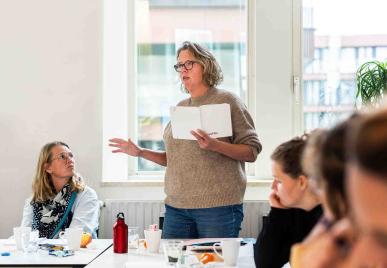 Spreker aan het woord tijdens de Nuffic Masterclass